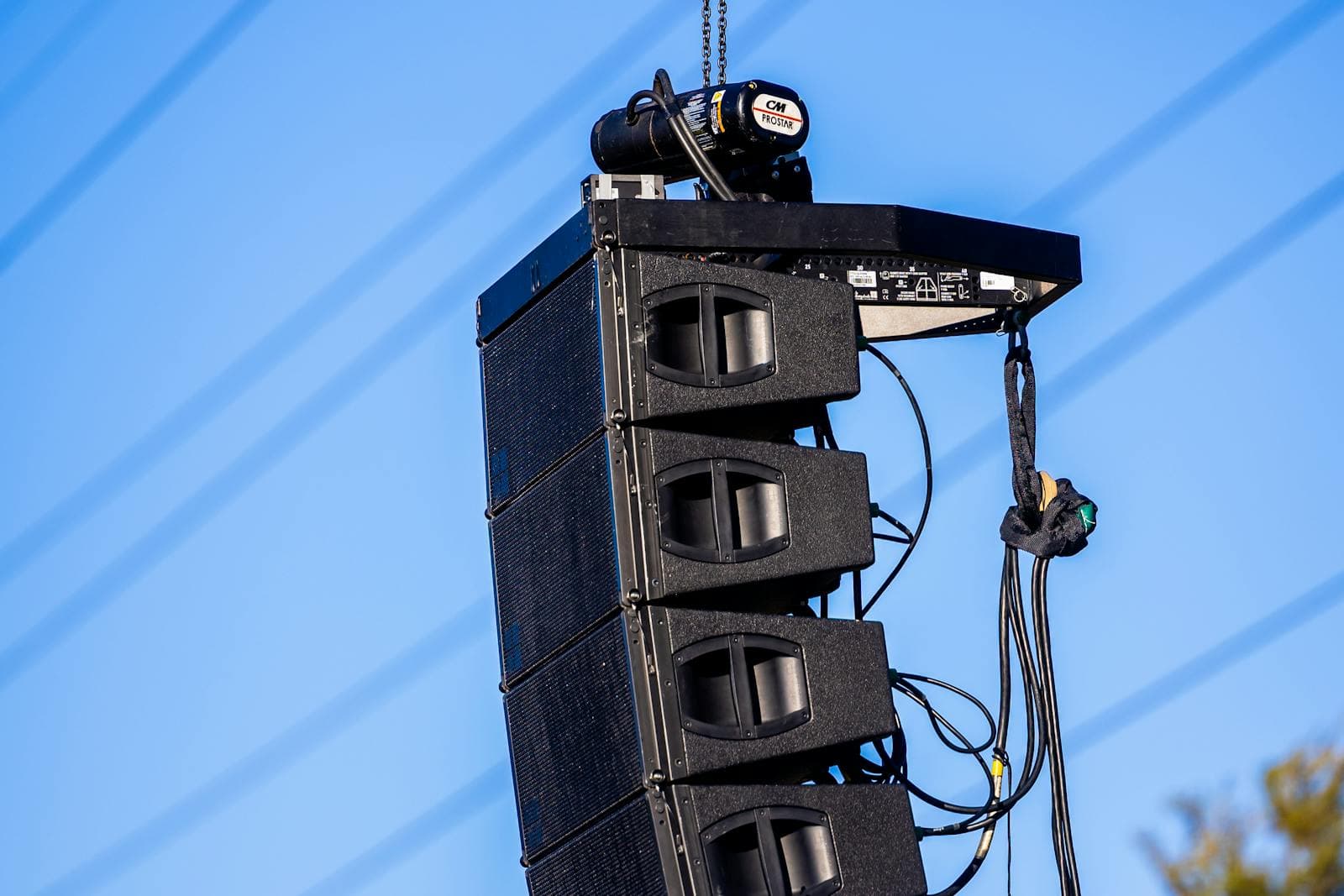 A Full Arena PA Now Fits in Half a Truck: The L-Acoustics L1 Math